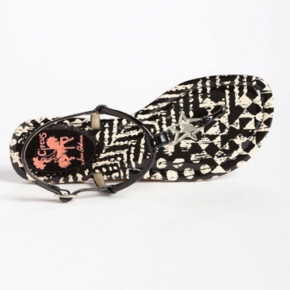 Circus by Sam Edelman Star Sandals - Picture 2 of 3